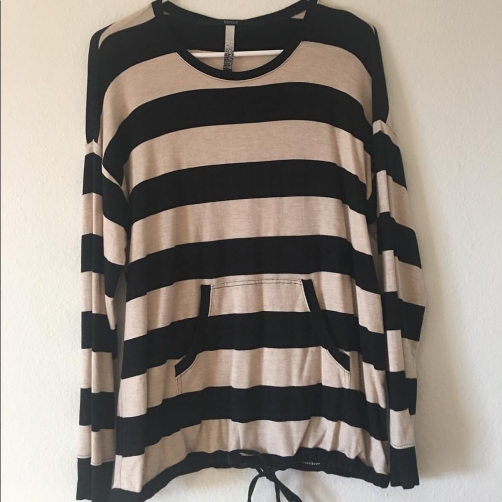 Long sleeve tie sweater